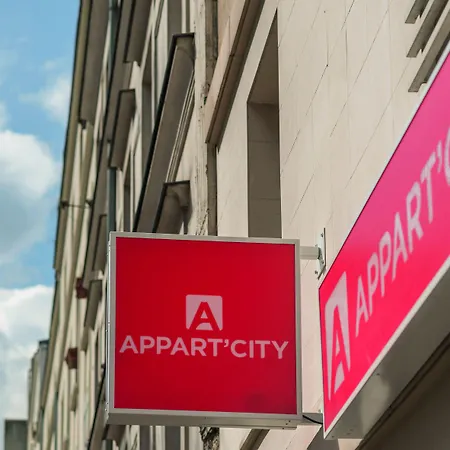 Appart'city Classic La Aparthotel 2*