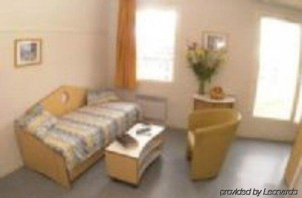 Appart'city Classic La Aparthotel 2*